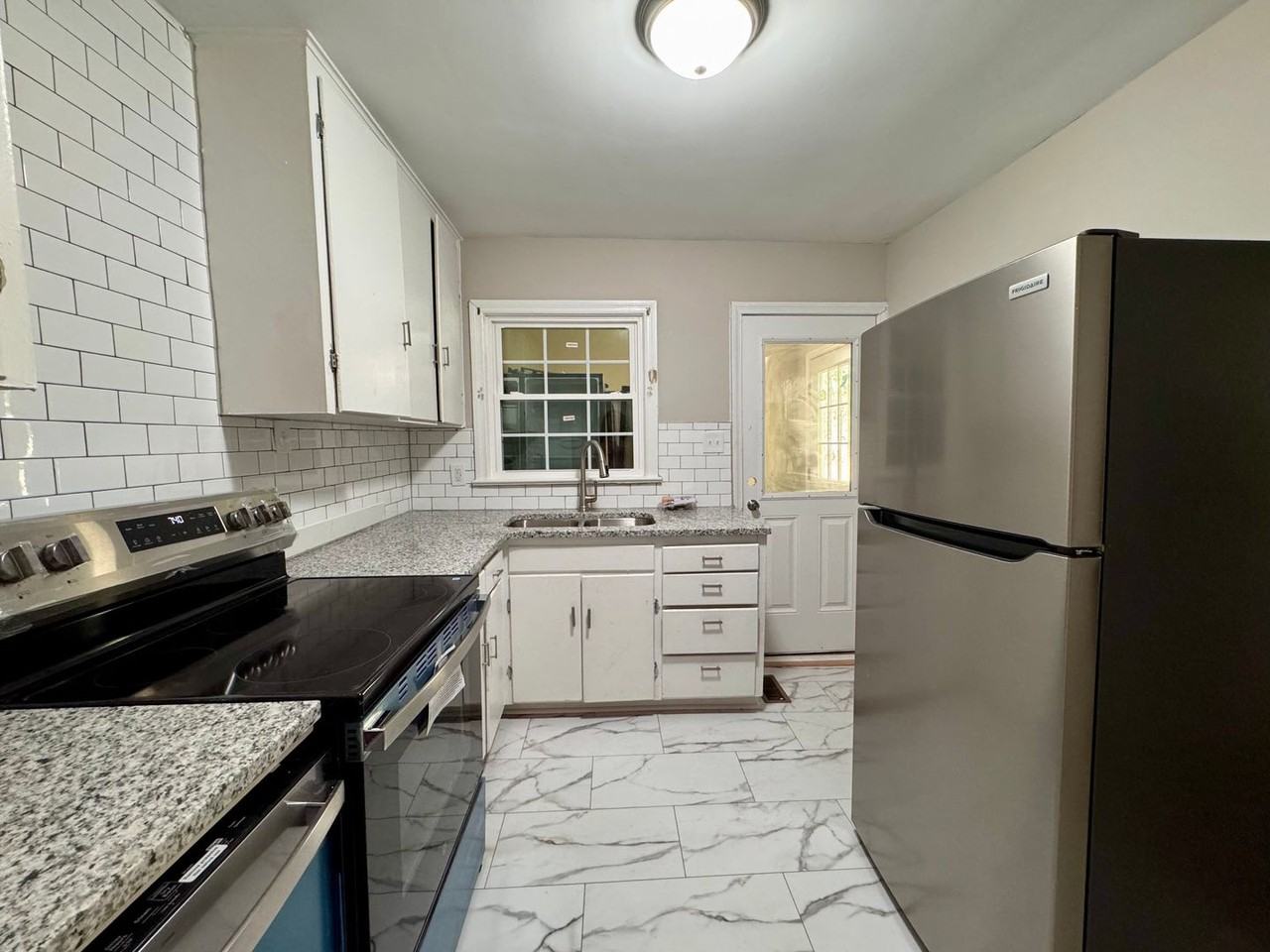 739 Raleigh Rd - Photo 6 of 10