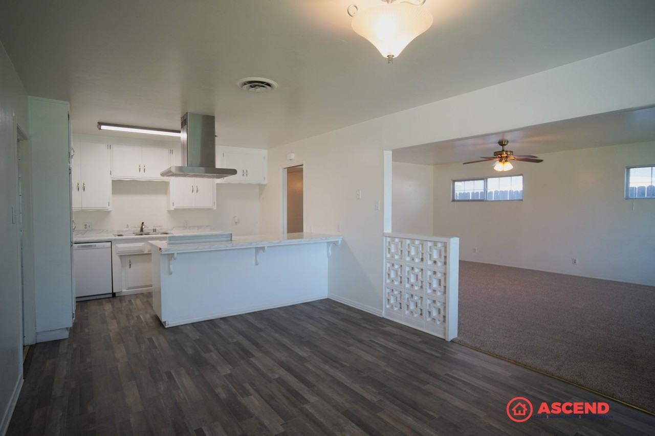 3121 Beaumont Court - Photo 5 of 18