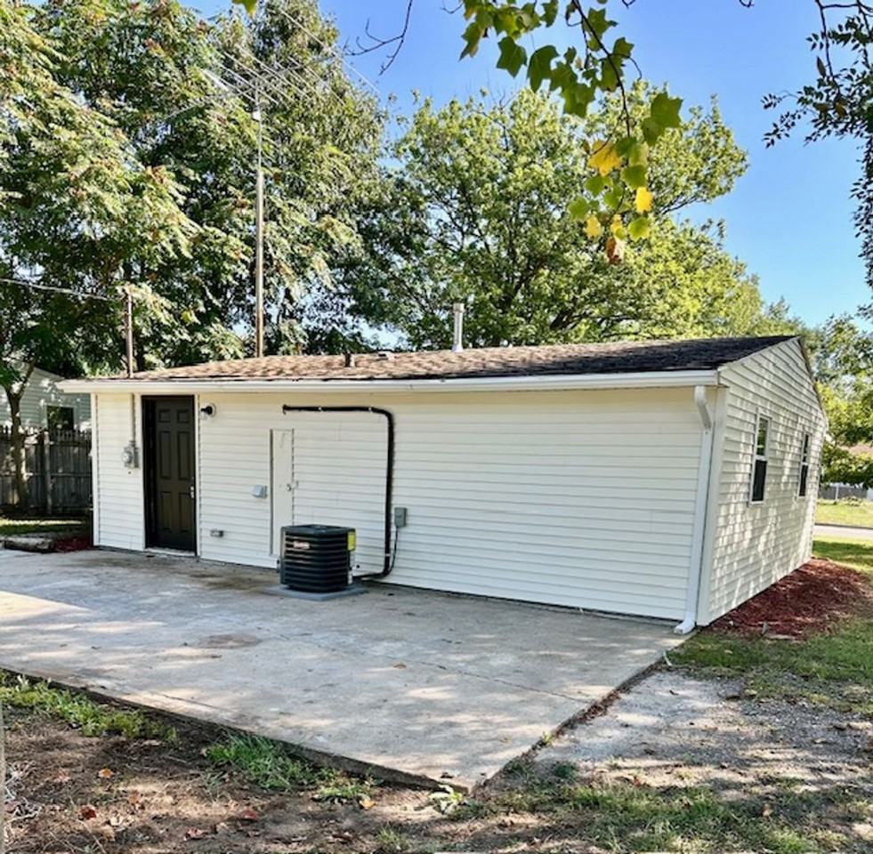 1921 Buffalo - Photo 3 of 16