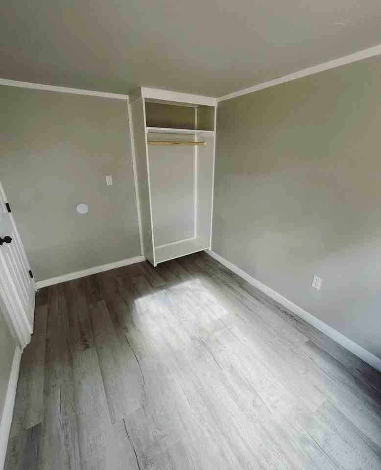 2045 2045 W 12th St - 2045 W 12th St - Photo 2 of 7