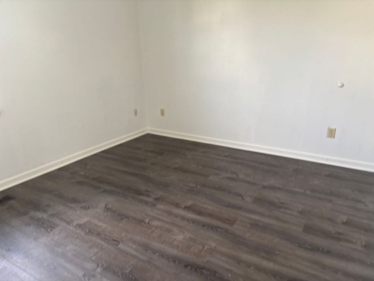 845 Modena Rd - Photo 5 of 8