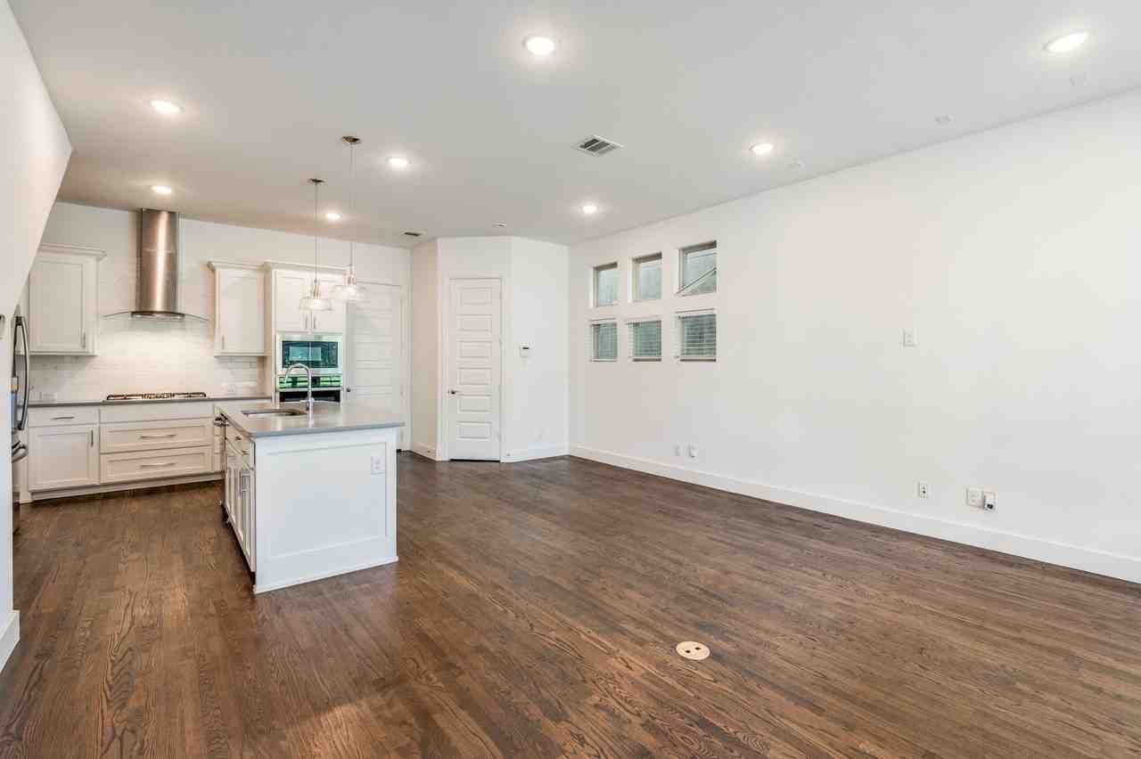 8016 Ingram Dr - Photo 3 of 12