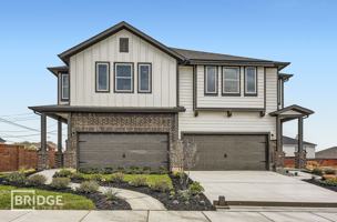 featured image of 215 Marcus St