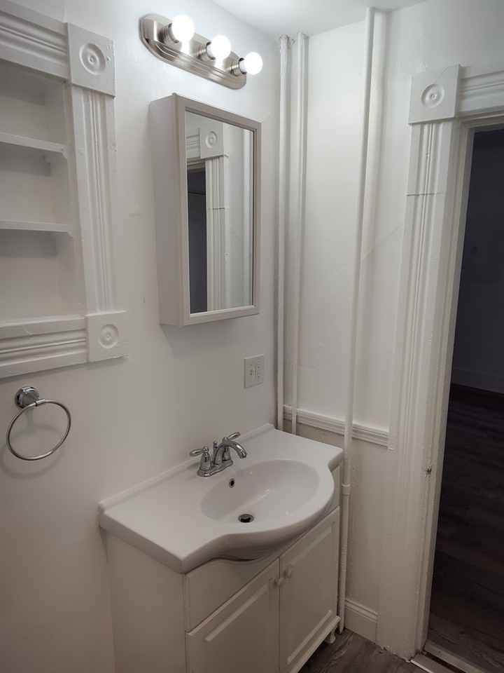 282 W Hancock St - Photo 7 of 12