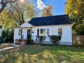 1013 Van Buren St - Photo 1 of 1