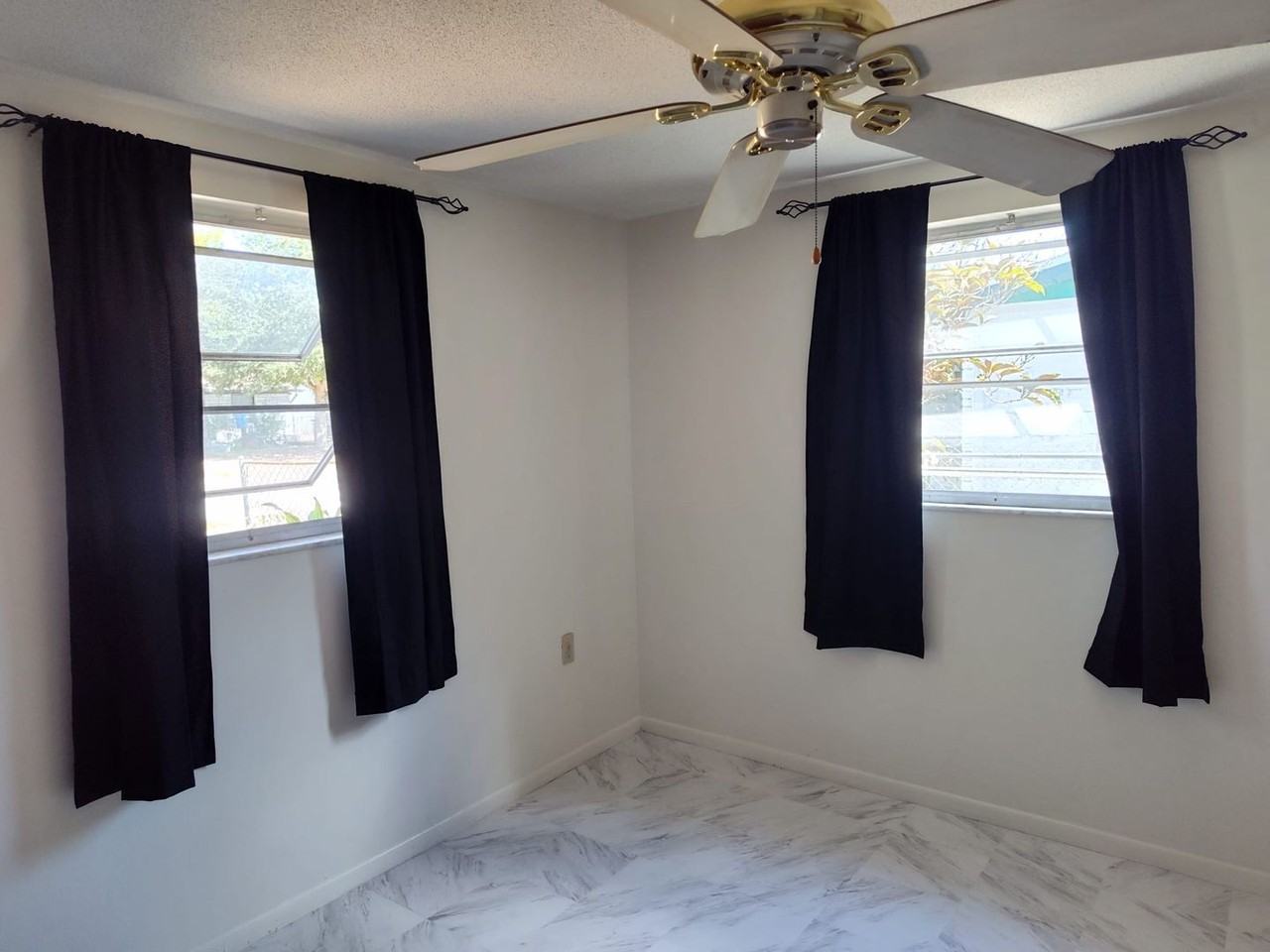 7120 Gulf Breeze Cir - Photo 4 of 11