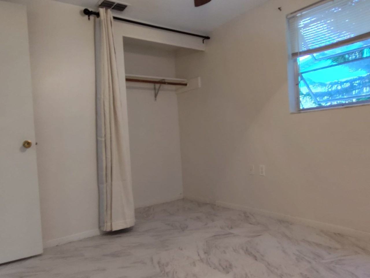 7120 Gulf Breeze Cir - Photo 7 of 11