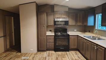 featured image of 2900 E 6th Ave