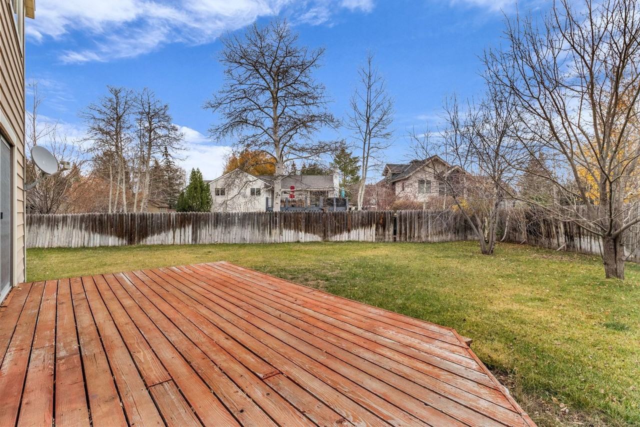 2750 Holiday Ranch Loop Rd - Photo 4 of 31