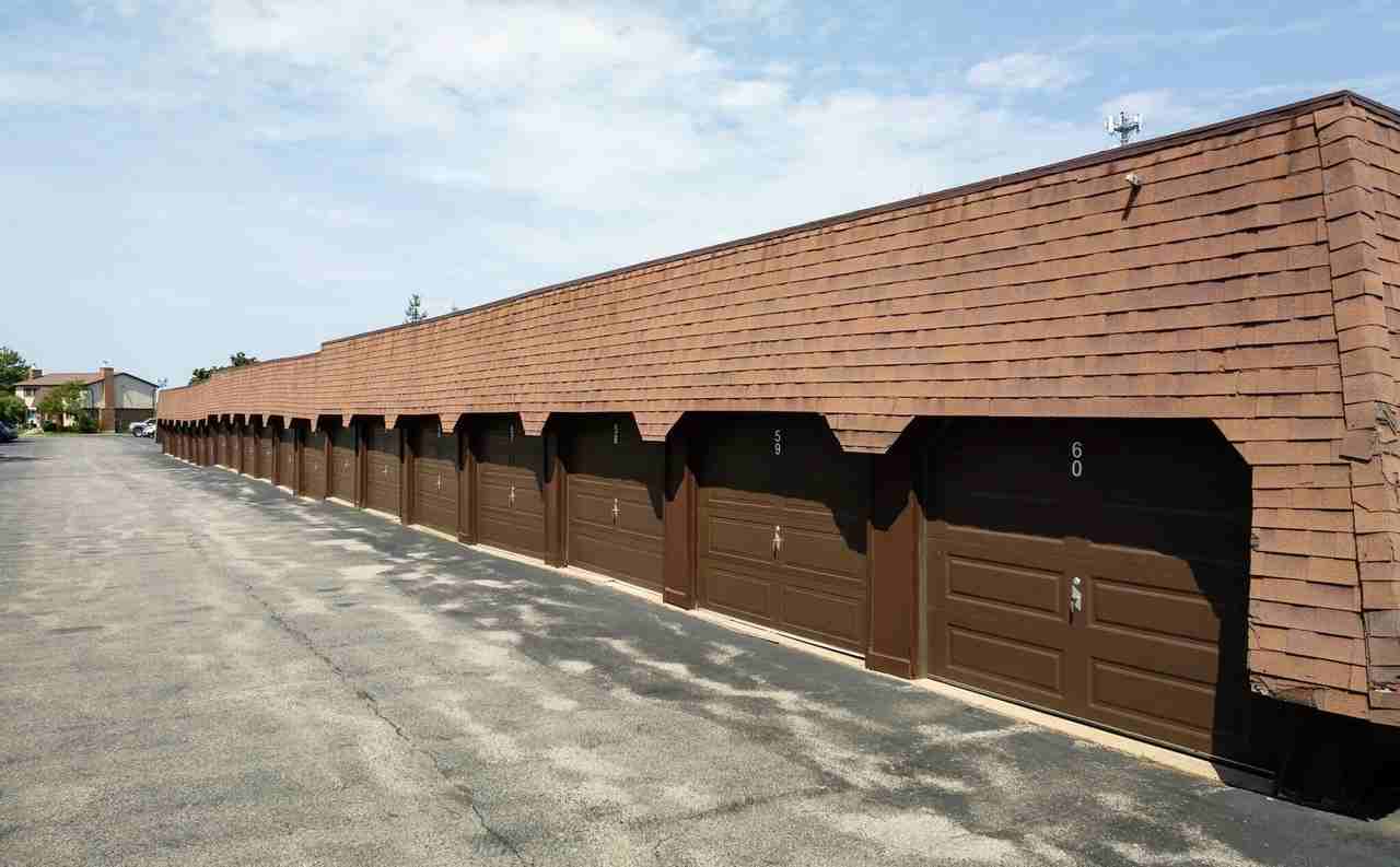 Where comfort and convenience come together to make the perfect home base - Photo 5 of 23