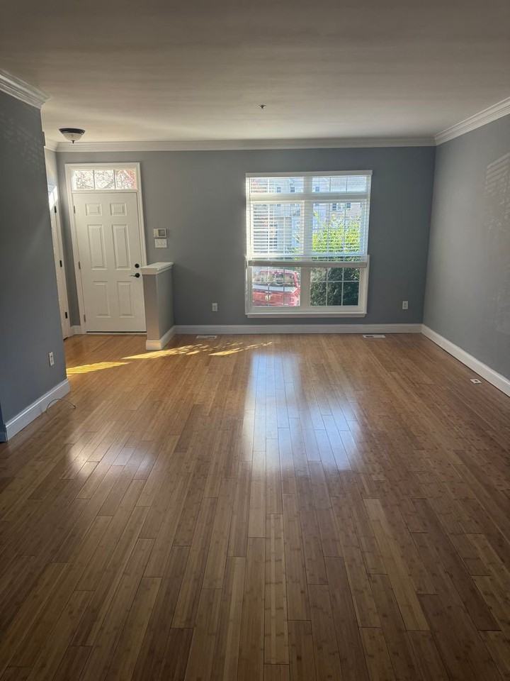 440 Amelanchier Ct - Photo 2 of 32