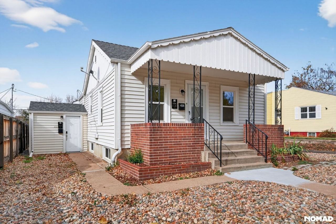 4325 S Cherokee St - Photo 2 of 29