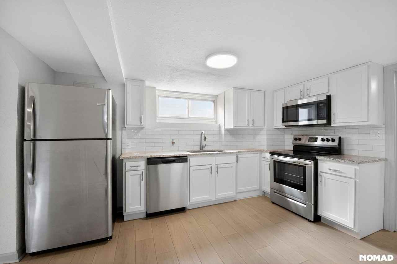 4325 S Cherokee St - Photo 3 of 29