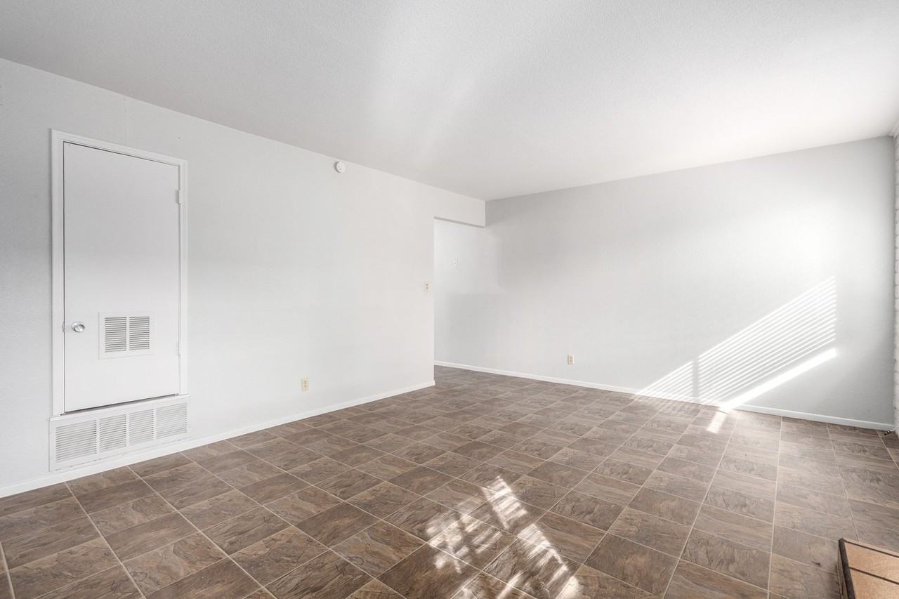 3031 South Rural Road - Photo 7 of 33