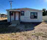 204 N Walnut St - Photo 1 of 1