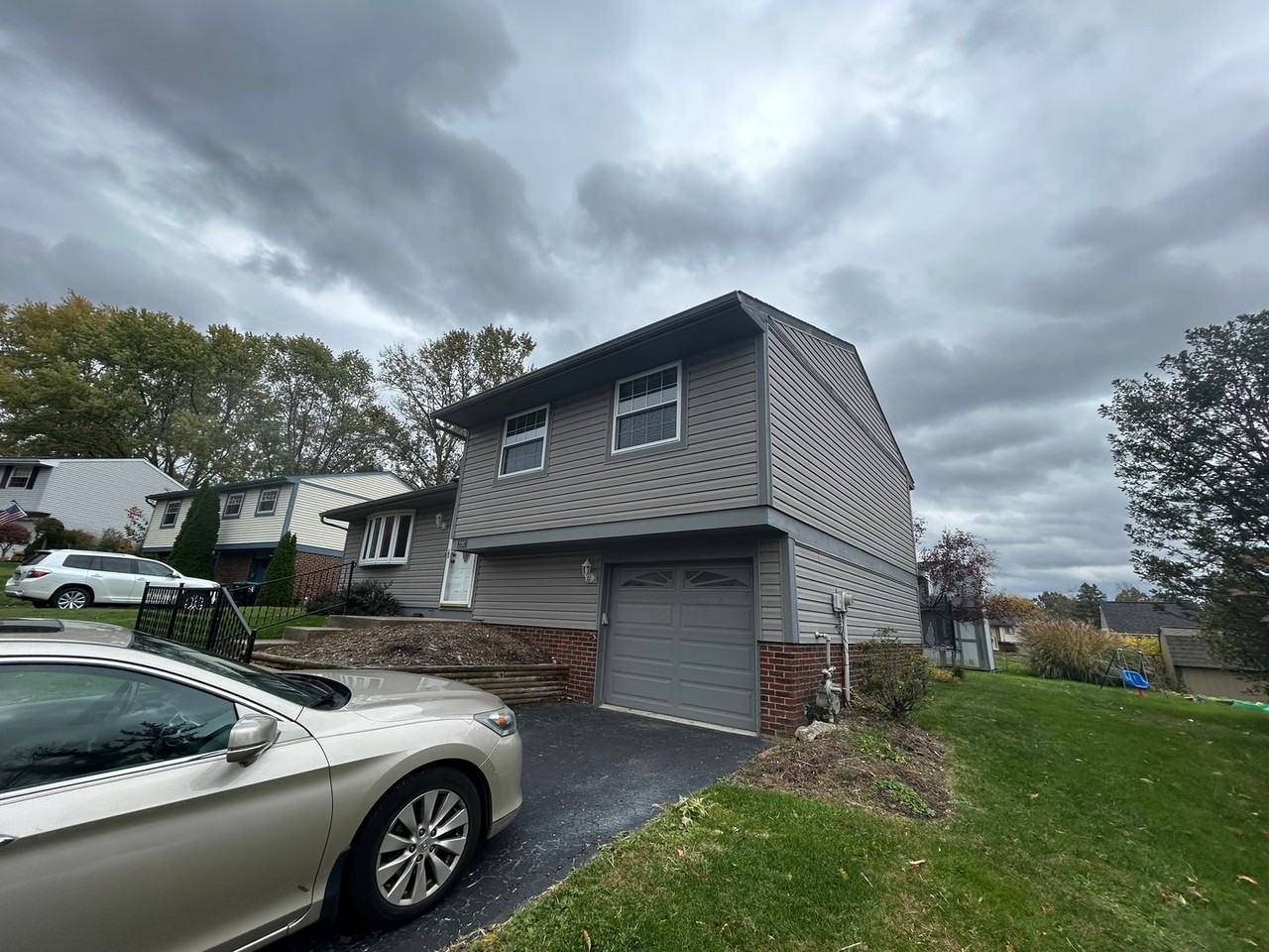 2192 Morning Wind Cir - Photo 2 of 24