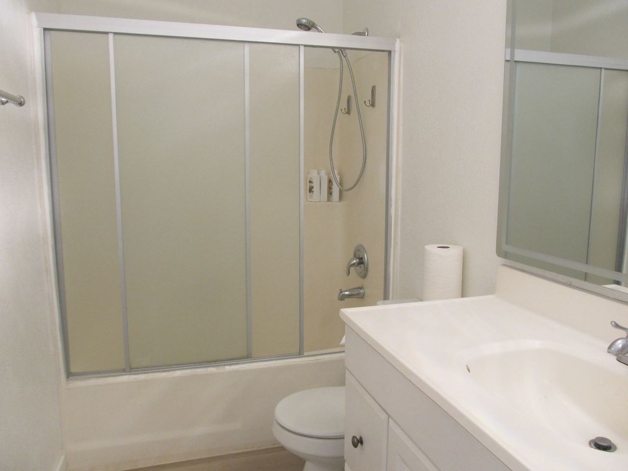 165 Palm Ave - Photo 7 of 10