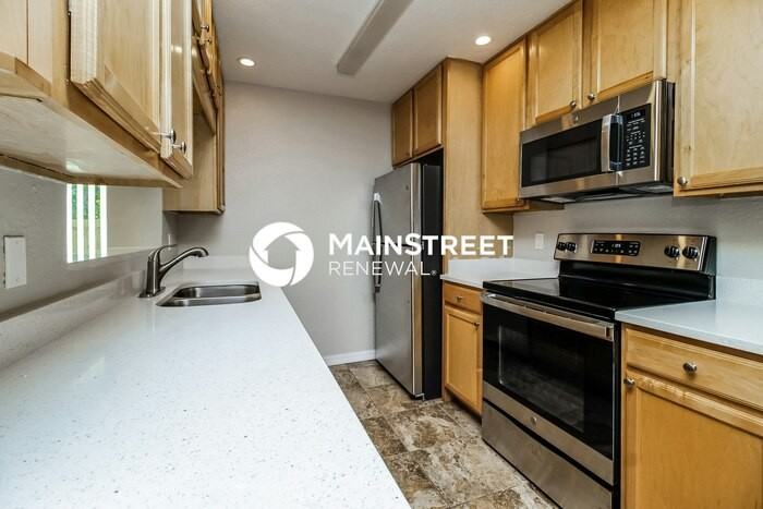 421 Kee Street - Photo 7 of 16