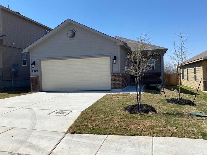 4219 4219 Asher Alley - Photo 4 of 24