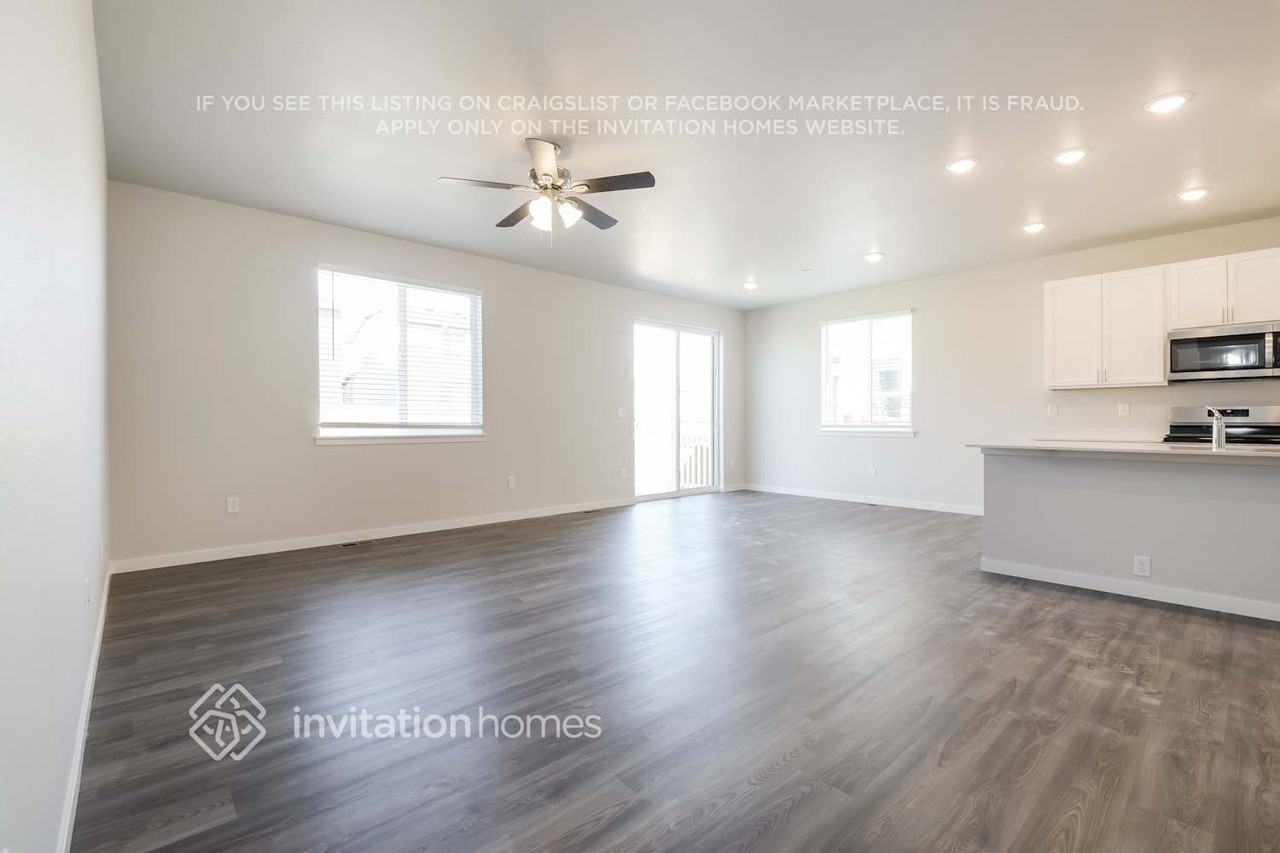 4419 Shivaree Street - Photo 4 of 18