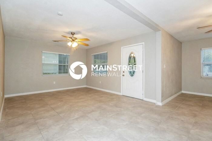 525 Braddock St S - Photo 5 of 16