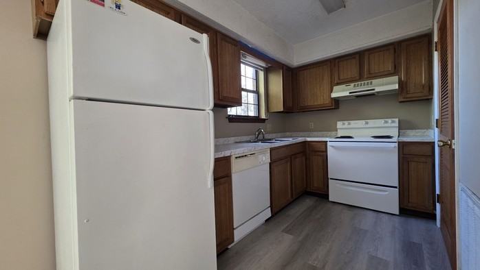 1507 Linden St #13 - Photo 2 of 2