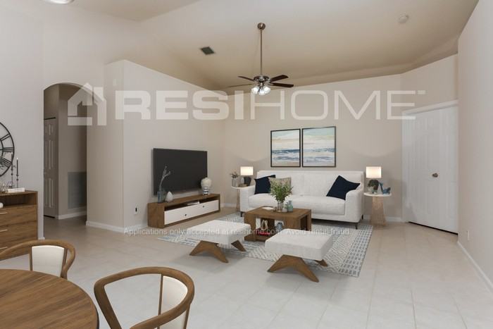 7799 Colony Lake Dr - Photo 4 of 16