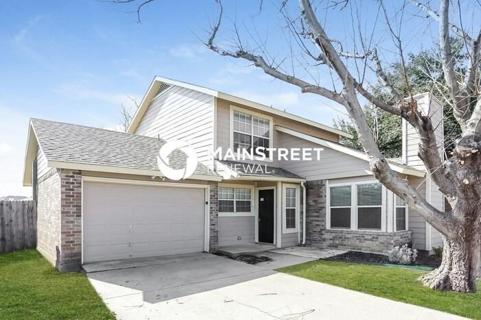 1400 Thackery Dr - Photo 2 of 17