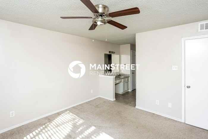 1400 Thackery Dr - Photo 6 of 17