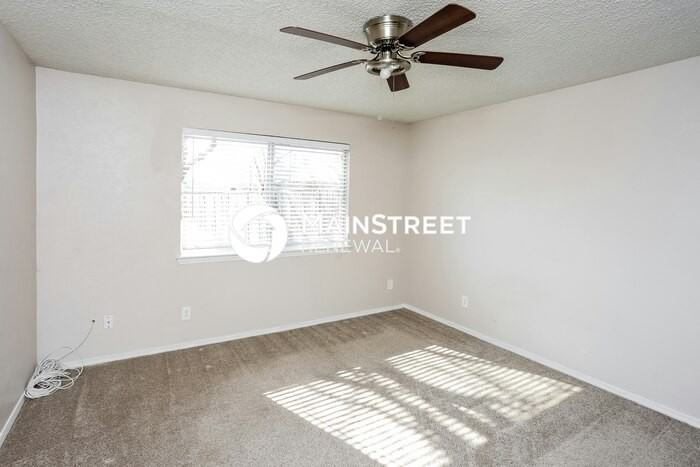 1400 Thackery Dr - Photo 7 of 17