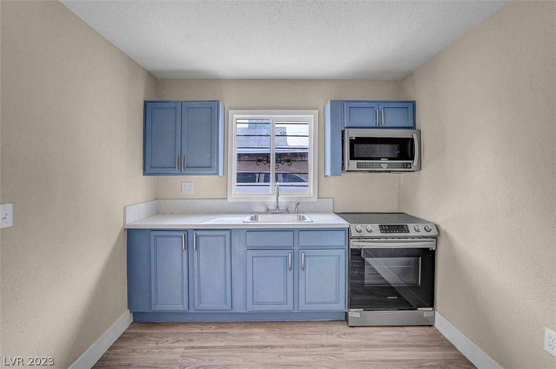 1815 Stanford St - Photo 7 of 20