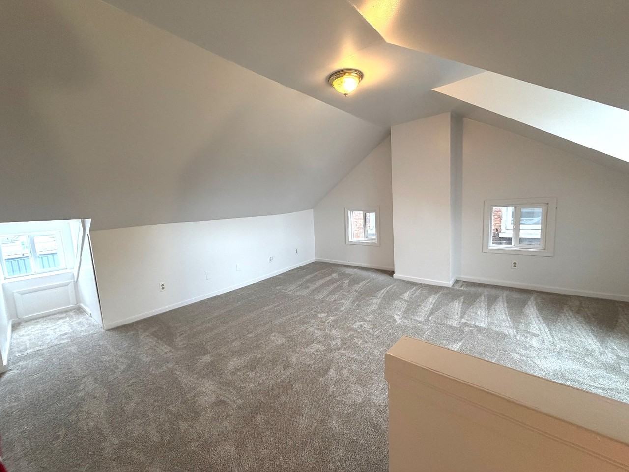 607 Salem Ave - Photo 4 of 15