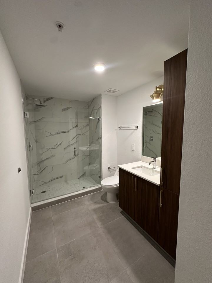 2001 Hollywood Blvd #538 - Photo 7 of 19