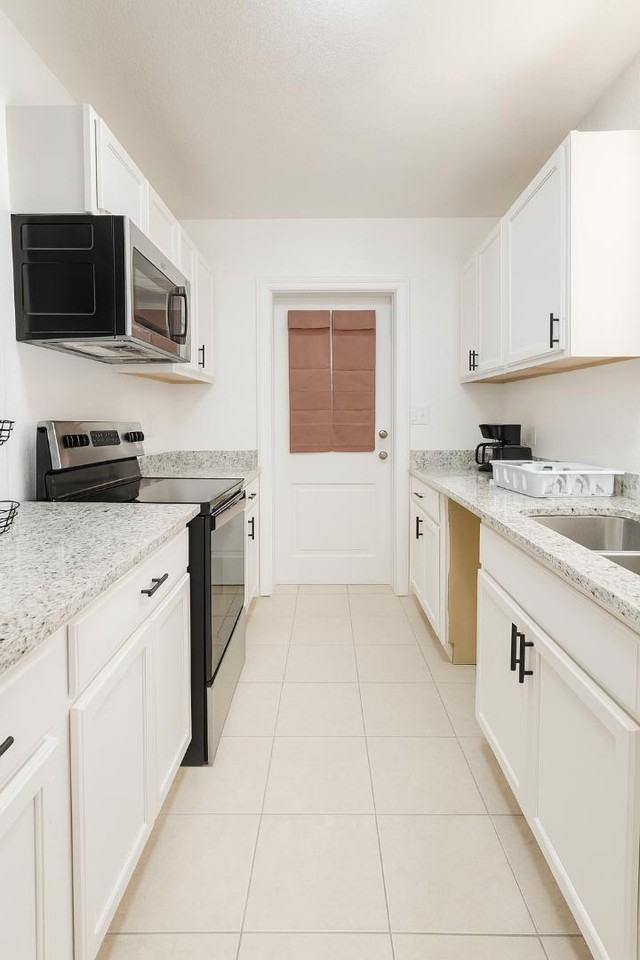 2205 12th St NW - Photo 4 of 10