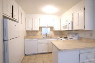 59 Presidential Dr #2 - Photo 1 of 1