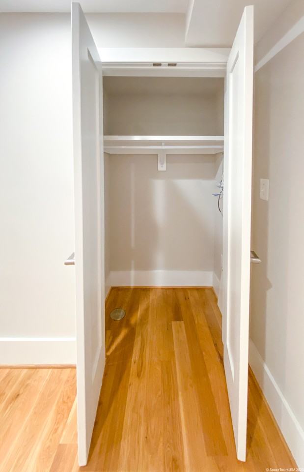 521 Kennedy St Nw #4 - Photo 2 of 19