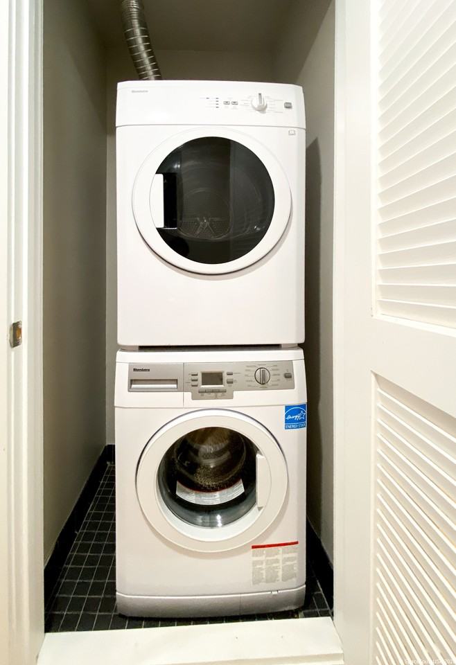 521 Kennedy St Nw #4 - Photo 3 of 19