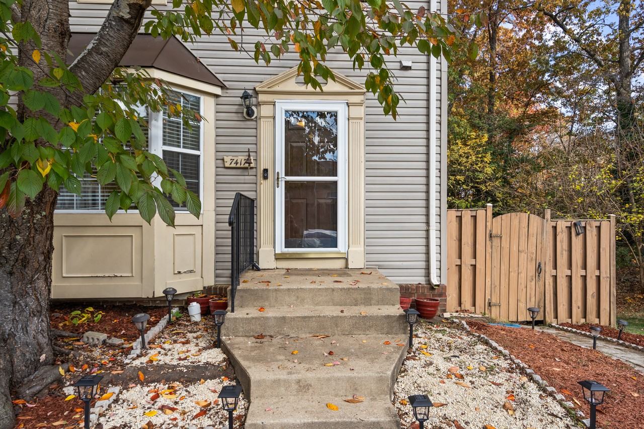 7417 Wilma Ln #7417 - Photo 3 of 44