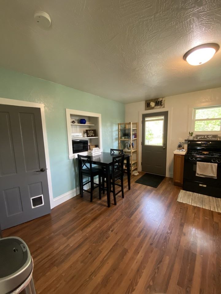 410 Dakota St - Photo 4 of 12