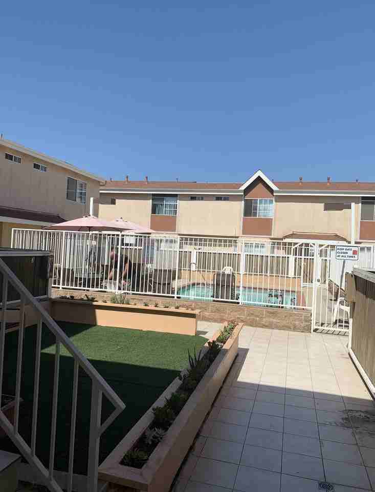4315 W 145th St #03 - Photo 4 of 24