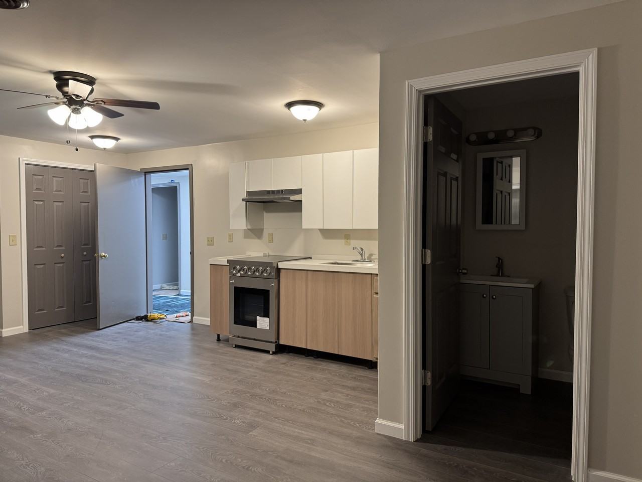 355 S Main St #A1 - Photo 3 of 8