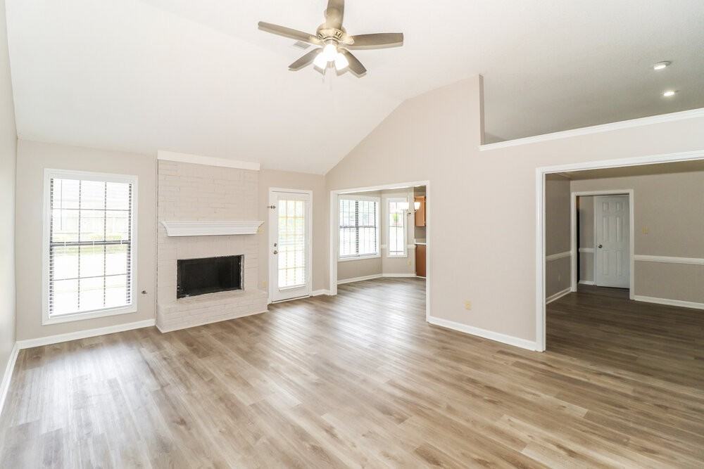 8607 Sunnyvale St N - Photo 4 of 16