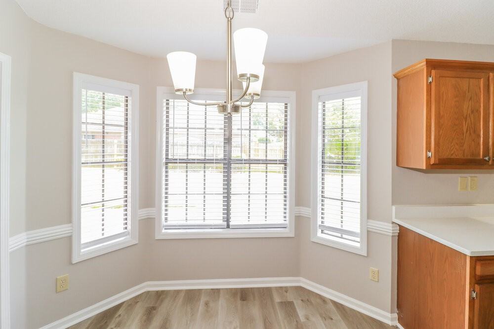 8607 Sunnyvale St N - Photo 7 of 16