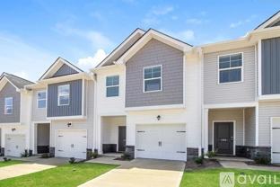 105 Cedar Oak Ln #NA - Photo 1 of 1