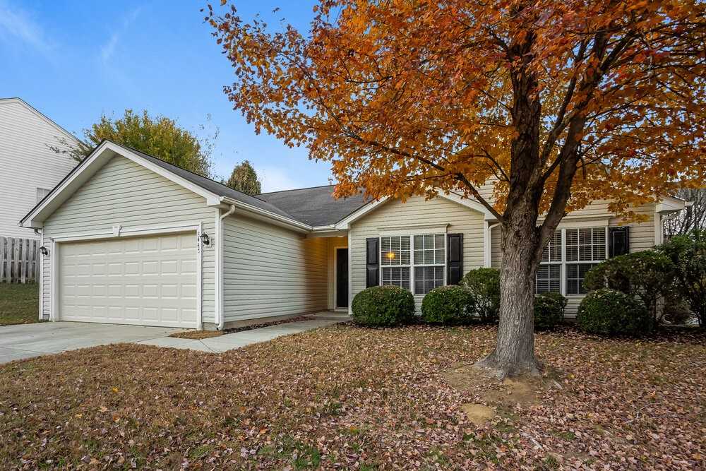 8445 Angwin Pl - Photo 4 of 16