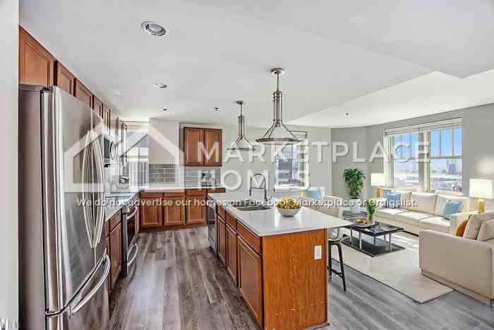 525 W Lafayette Blvd #12E