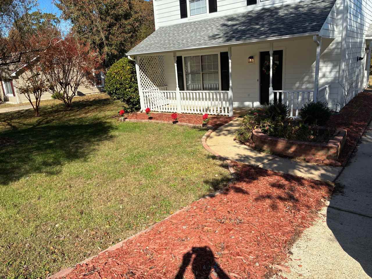 601 Country Lane - Photo 3 of 35