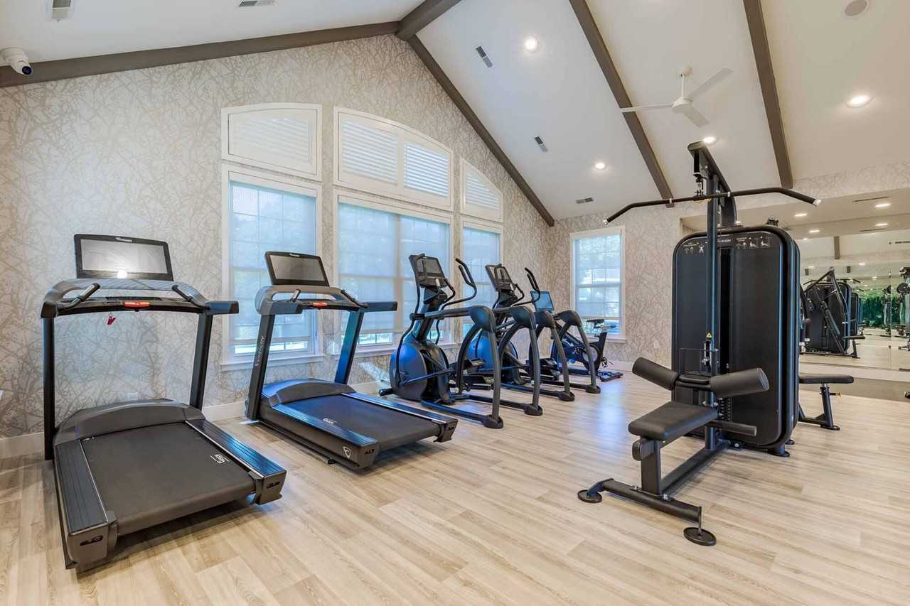 Woodside - Photo 4 of 29