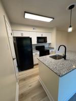 featured image of 1000 Columbine Dr