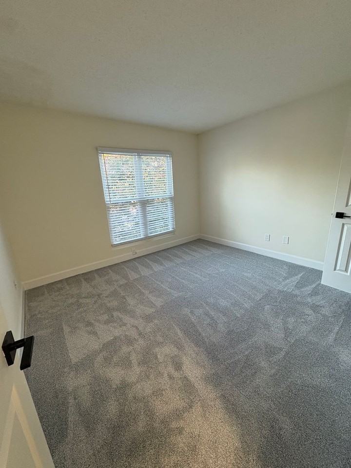 Apartments at Sunset - Photo 4 of 34